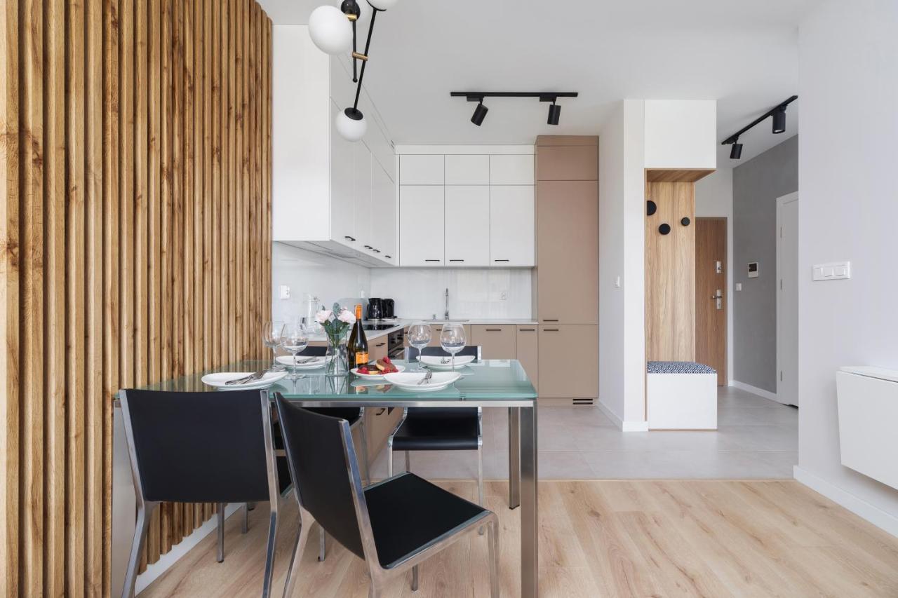 Lotniczowka Apartments By Renters Prestige Krakow Dış mekan fotoğraf