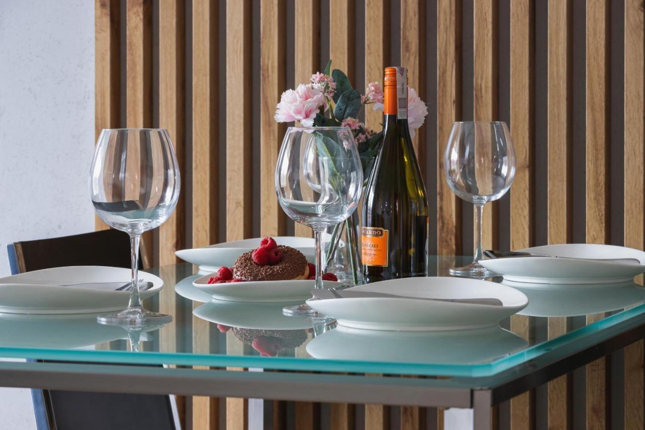 Lotniczowka Apartments By Renters Prestige Krakow Dış mekan fotoğraf